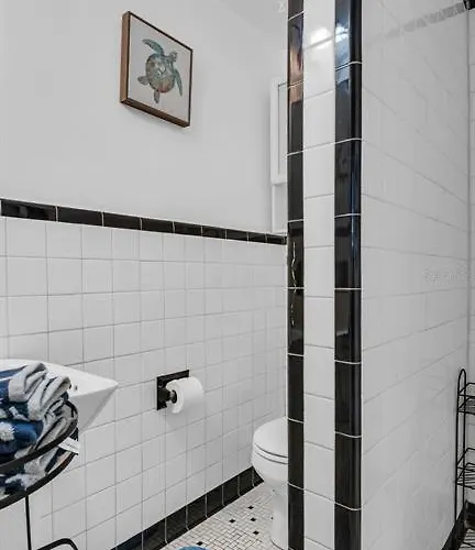 Apartment Waterfront Heated Pool 2 Mins 2